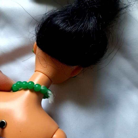 Disney | Mulan barbie doll with clothes & accessorie 1993 Mattel *Damaged* - Picture 4 of 16